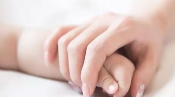 女性子宫肌瘤在芜湖市第二人民医院做三代试管预算八万块够不够？